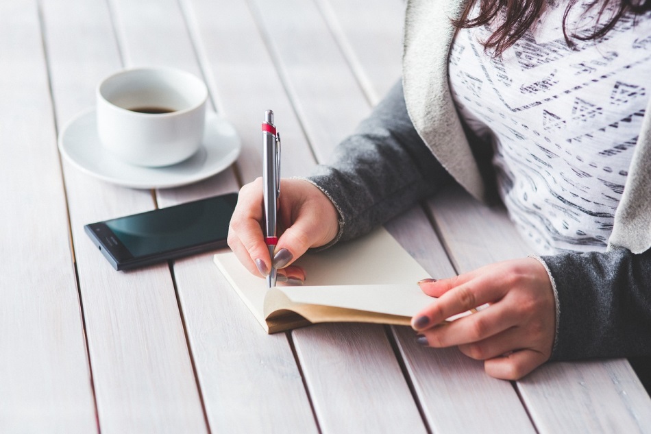 Escribir y leer para tener espíritu crítico. Mujeres Valientes