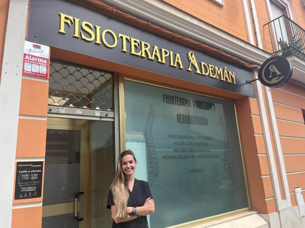 Ana Sánchez, empresaria y directora de FISIOTERAPIA ADEMÁN en el Espacio Mujeres Valientes en el programa Estilo Sevilla