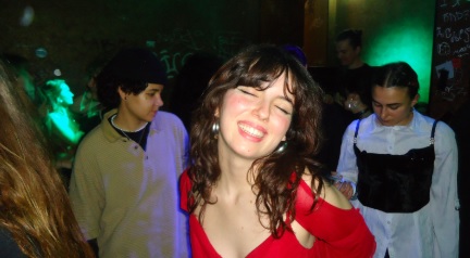 Ángela Patón, la estudiante universitaria que hoy escribe en Mujeres Valientes.