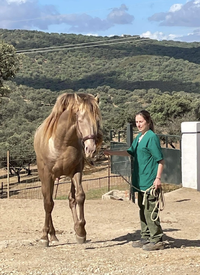 La%20veterinaria%20María%20Ruiz.